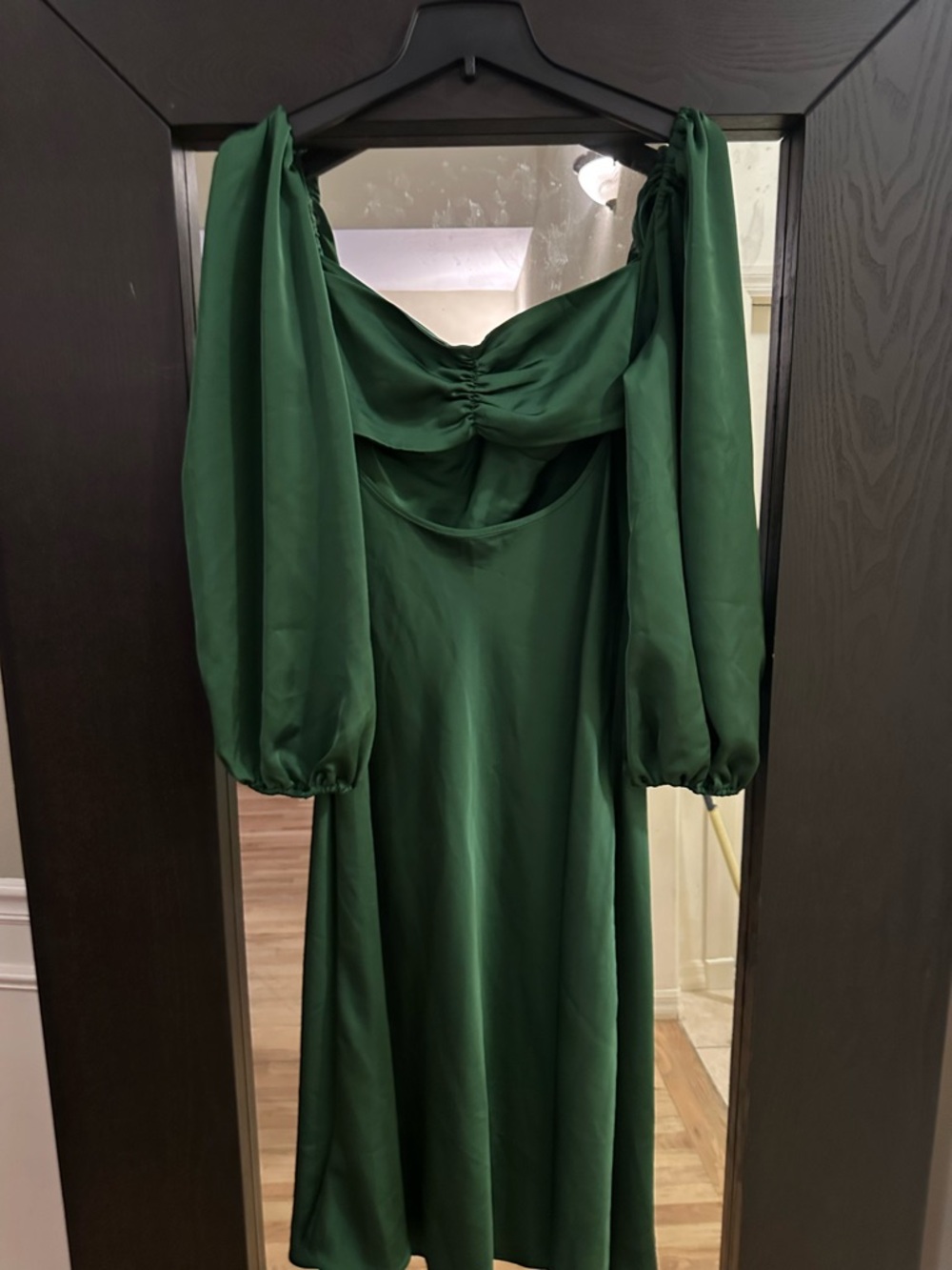 Sachin + Babi Deep Green Long-Sleeve Midi Dress - Picture 2 of 4